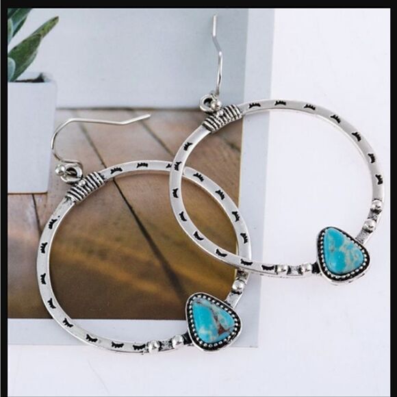 Vintage Turquoise Eyelash Earrings  - Picture 2 of 3